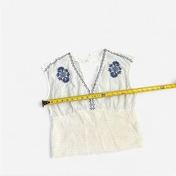 Old Navy Cream Blouse with Blue Floral Detail - Picture 3 of 5